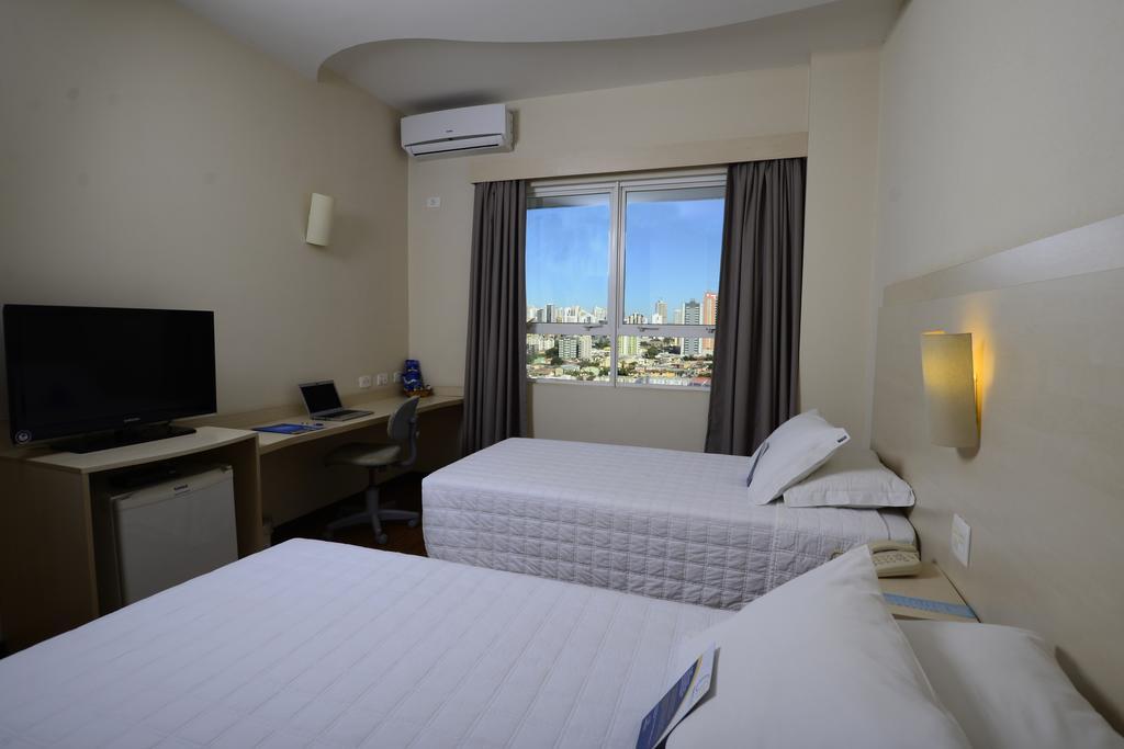 Golden Blue Hotel Londrina Zewnętrze zdjęcie